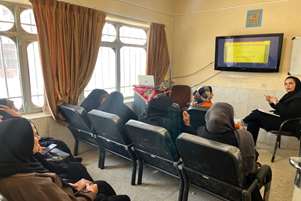 ارتقای توانمندی داوطلبان سلامت محله شهرآباده طشک در مواجهه با بحران و صیانت از خانواده