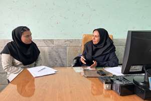 اجرای برنامه عملیاتی خودمراقبتی سازمانی در ادارات شهرستان بختگان 